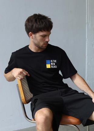 T-Shirt "Is the new black" black or white color5 photo