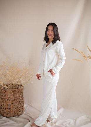 Elegant White silk loungewear set. Classic silk long pajama set.1 photo