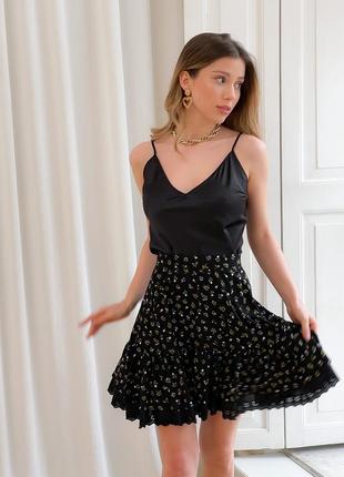 Black skirt in flower print with ruffles10 photo