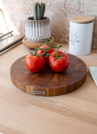 Round oak cutting board 27 cm2 photo