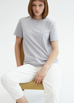 GRAY BASIC WOMAN T-SHIRT | COTTON 190 GSM | Relaxed-fit & Regular-fit classic t-shirt2 photo