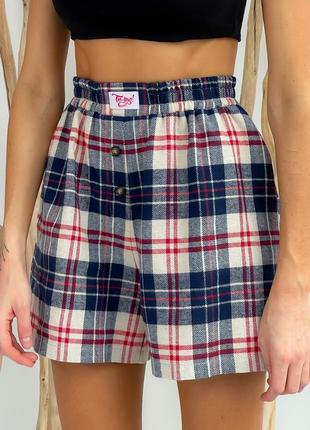 Shorts mini oversize in boyfriend's style in tartan print5 photo