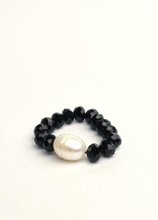 Black ring with a Pearl2 photo