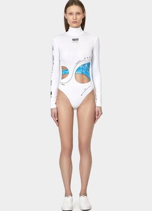 Body - 2201