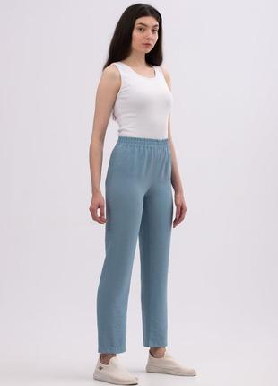 Blue trousers made of viscose linen of a free cut 7153