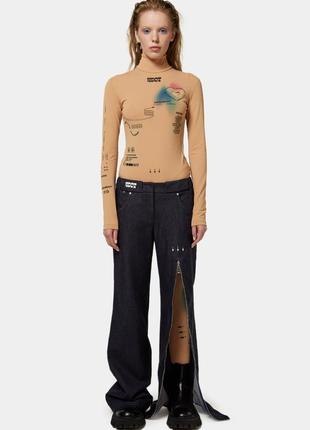 Body - 2215