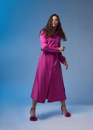 Long shirt-dress with incisions on the sides