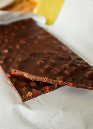 Strawberry Milk Chocolate Bar3 photo