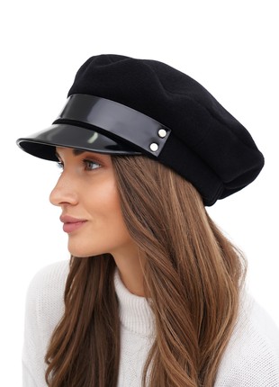 Fiddler cap baker boy women's hat Breton from cashmere with varnishy forehead and visor black9 photo