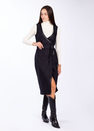 Woman’s sleeveless dress 176-22/00