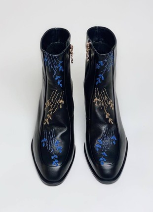 Handcrafted shoes  Ankle boots with embroidery3 photo
