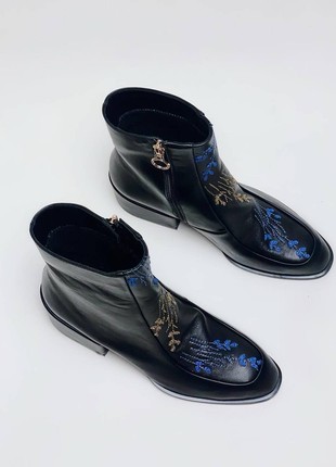 Handcrafted shoes  Ankle boots with embroidery5 photo