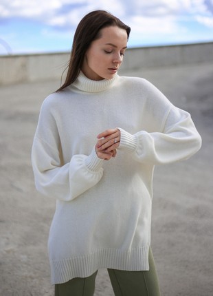 White Woolen Sweater With Slits SHTOYKO2 photo