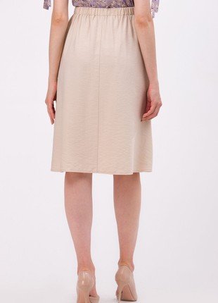 Beige viscose linen skirt with an elastic band 62594 photo