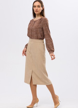 Velvet beige skirt with slit 62581 photo