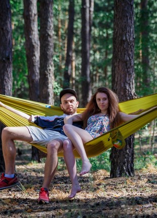 Hammock made from recycled plastic bottles, oliva2 photo