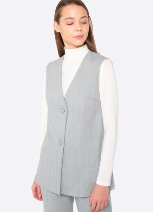 Gray warm vest with a belt made of natural wool fabric 33254 photo