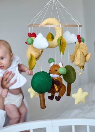 Musical baby mobile with bracket "Fox"1 photo