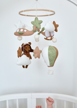 Musical baby mobile with bracket, Baby mobile "Bear"1 photo