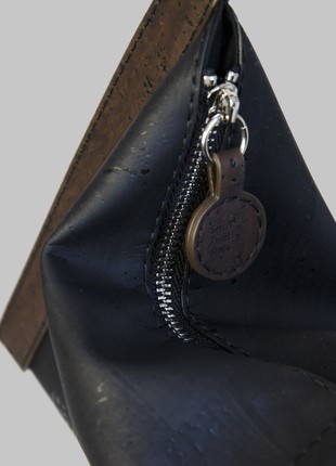 Natural cork handbag Ilsa in black and brown combination9 photo