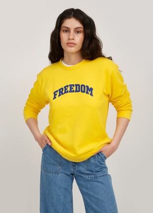 Yellow jersey sweatshirt with print "Freedom" by Must Have