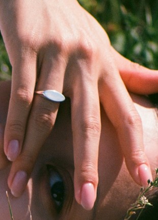 Oval ring1 photo