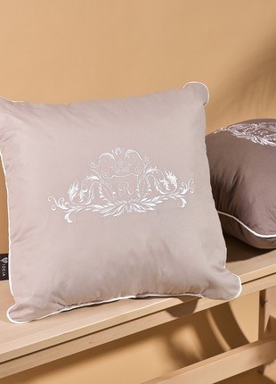 Deco throw pillow Royal TM IDEIA with Embroidery 45x45 cm2 photo