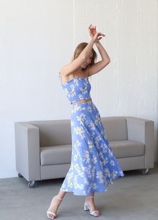 Flare skirt midi blue in flowers3 photo