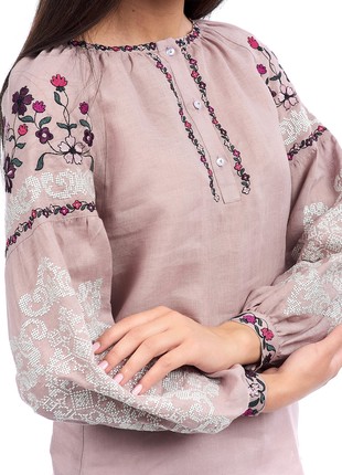 Woman's embroidered blouse dusty rose 240-19/002 photo