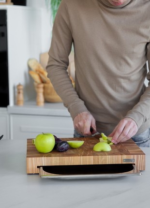 Oak & ash end grain cutting board with tray 30*40 cm4 photo